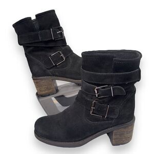 Lavorazione Artigianale Suede Leather Buckle Ankle Boots Black Women's 6